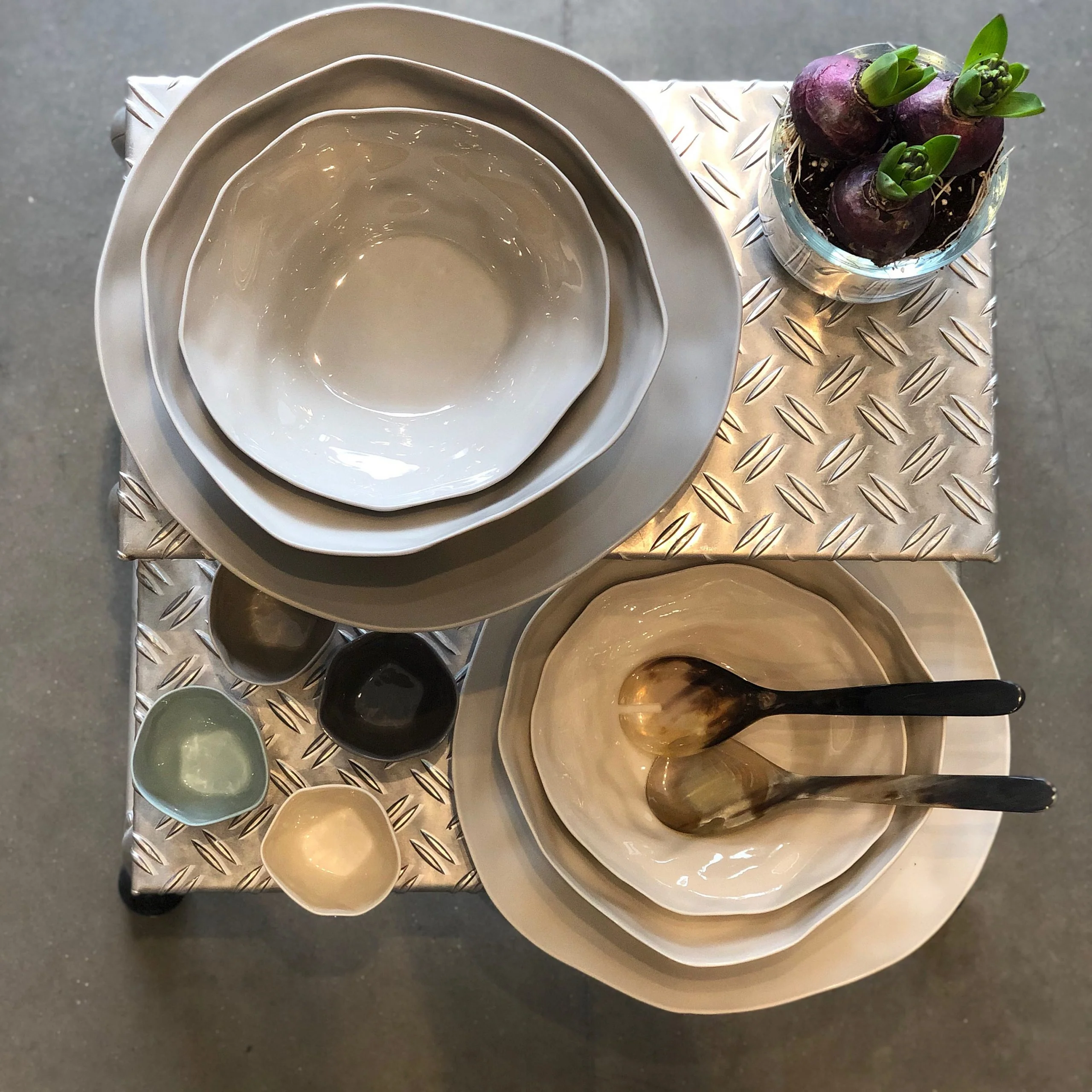 Organic Stoneware Off White Oval Open Bowl - Image 3