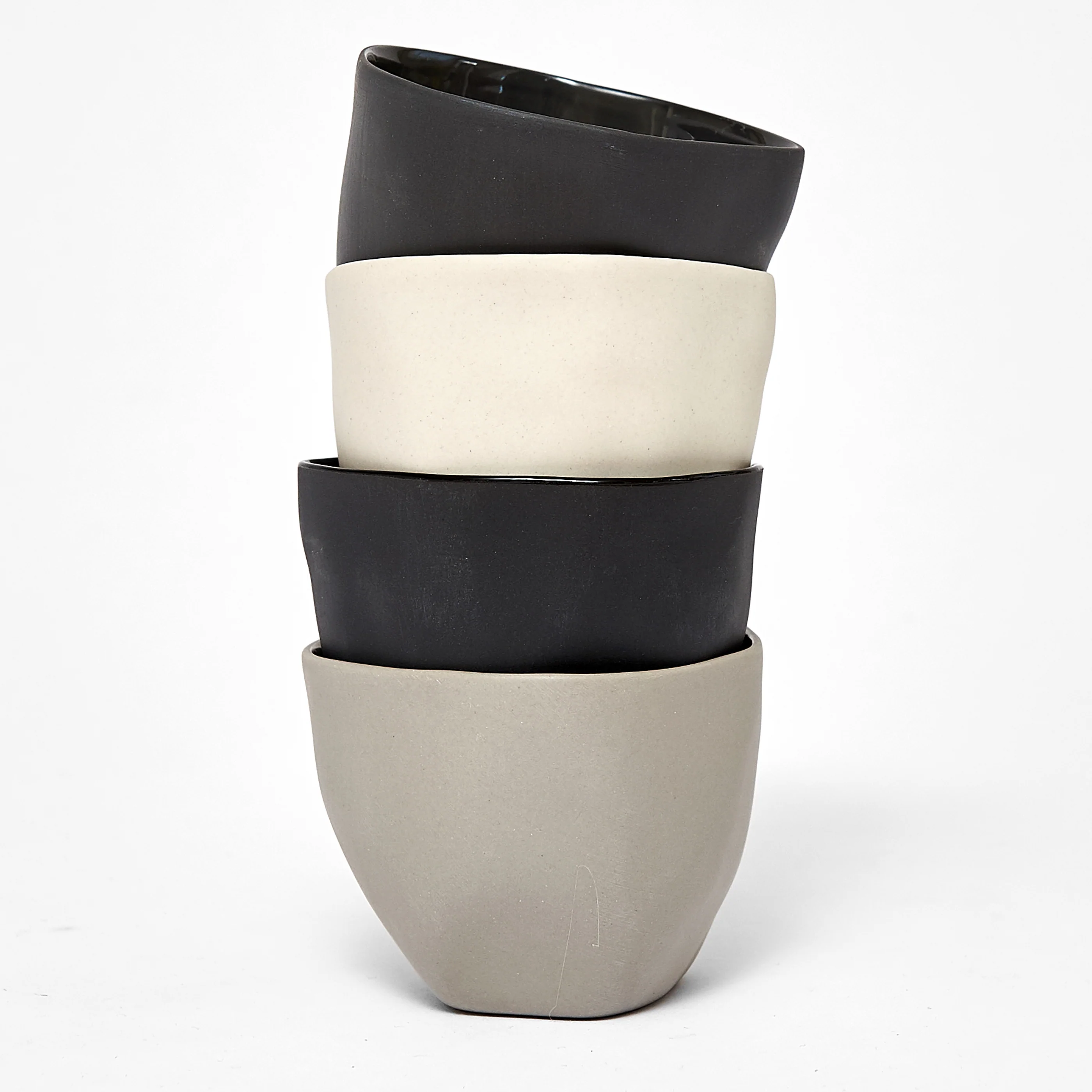 Dry Shinomine Kimoto Sake Set with a Box and 4 Light and Pleasant Sake Cups - Image 3