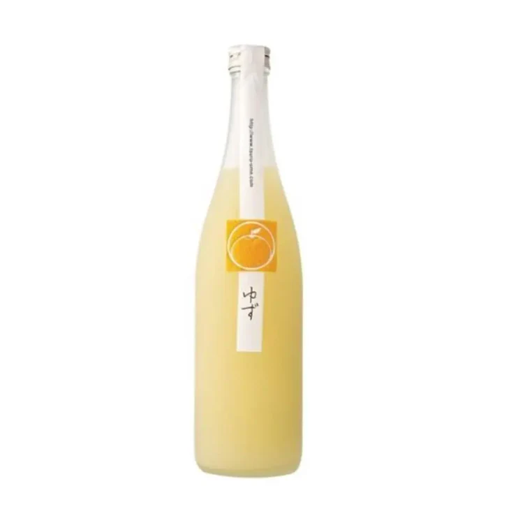 Sake Yuzu TSURU UME Set with 4 Shot Glasses - Image 3